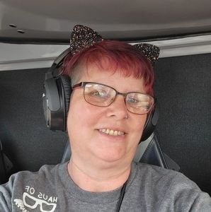 Meet your Posher, Yvette